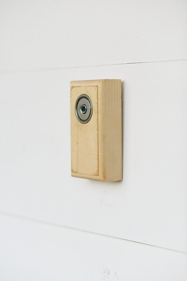 Magnetic Display Hanger